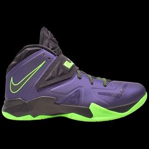 Nike Zoom Soldier VII 7 Lebron James Size 10.5